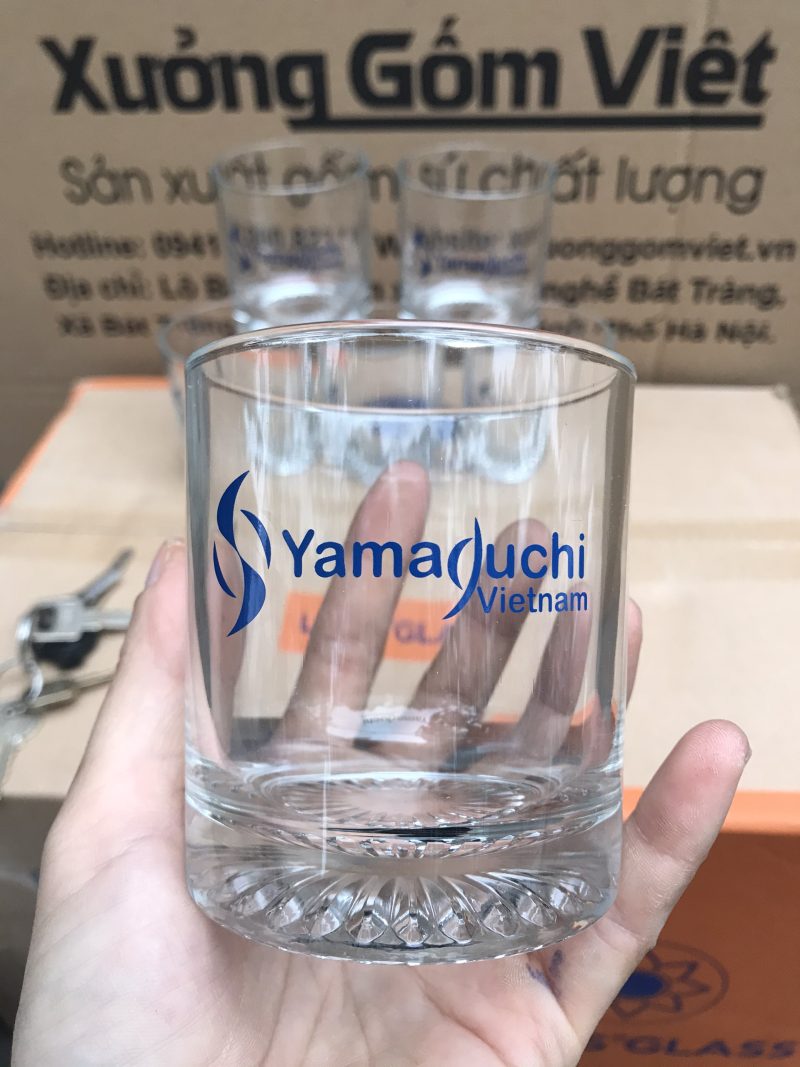 bo-coc-thuy-tinh-day-xoay-viet-tiep (2)