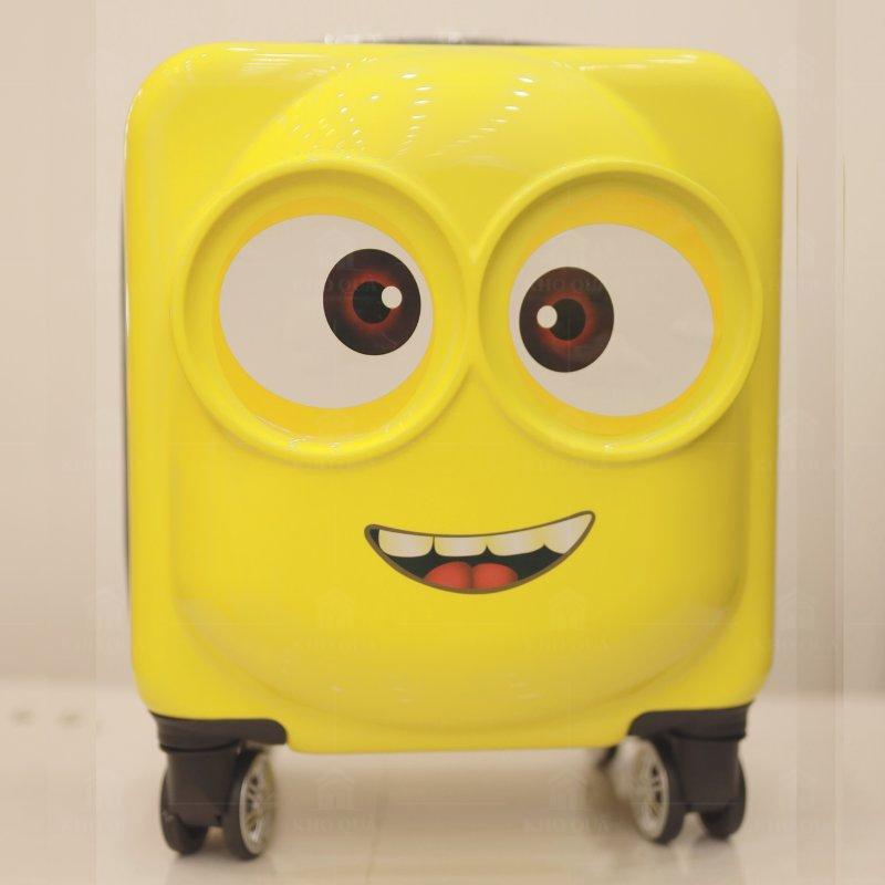 vali-tre-em-hinh-vuong-mau-vang-hoa-tiet-minion (1) vali-tre-em-hinh-vuong-mau-vang-hoa-tiet-minion (1)