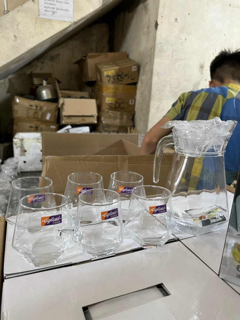 Bộ bình + 6 cốc thủy tinh AGLAIA 1 (5) Bo-binh-6-coc-thuy-tinh-AGLAIA-1-5