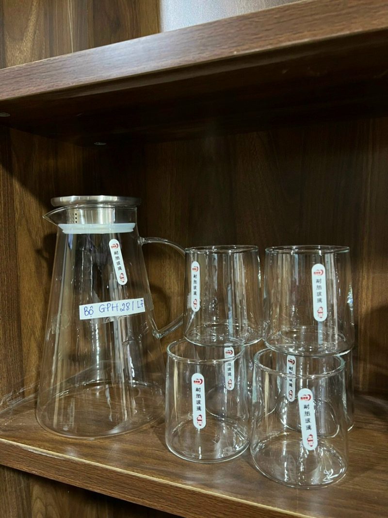 Bộ bình Deli + 6 cốc không quai màu trắng 4 Bo-binh-Deli-6-coc-khong-quai-mau-trang-4