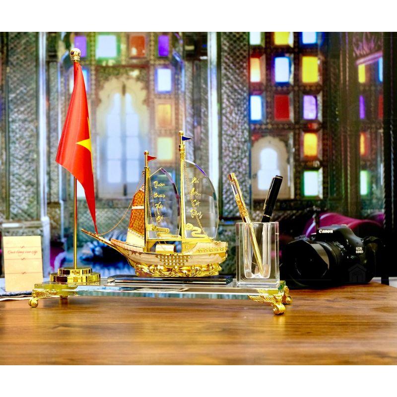thuyền đính đá 1 cờ (1)
