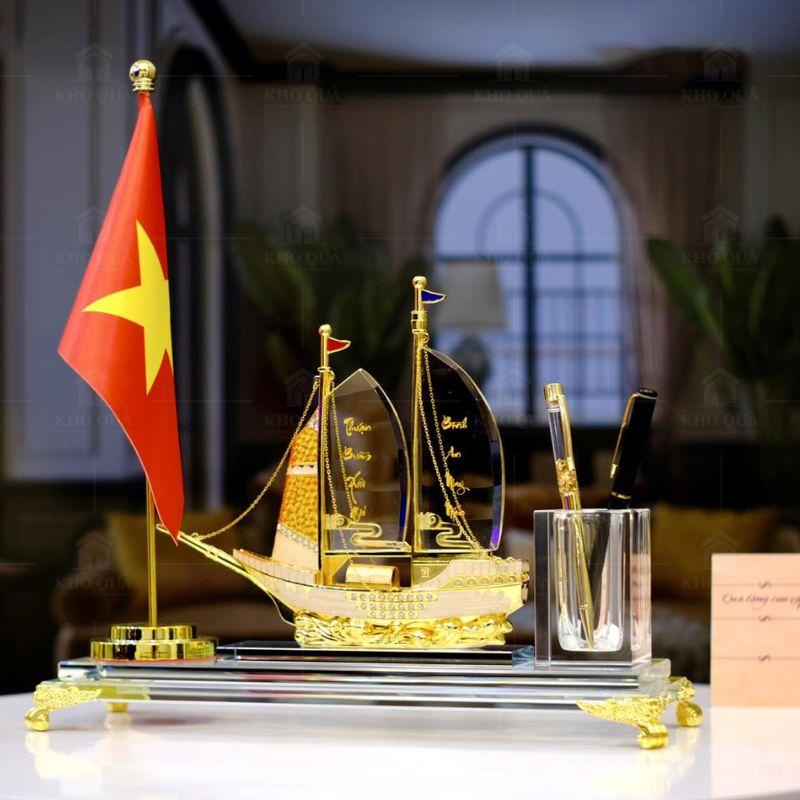 thuyền đính đá 1 cờ (2)