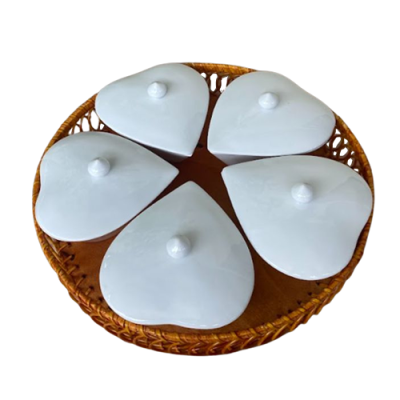 Bộ khay mứt tim 5 cánh – khay mây