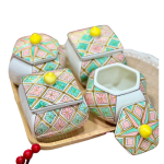 Bộ 4 hũ mứt họa tiết vẽ tay – 2 vuông 2 lục giác- kèm khay gỗ (2)