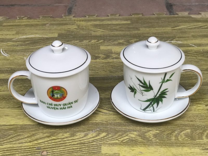 coc-su-trang-bat-trang-bo-coc-su-lun-nap-dia