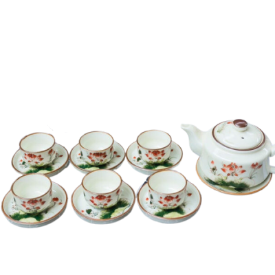 Bộ trà vẽ tay sen đỏ vai vuông men kem