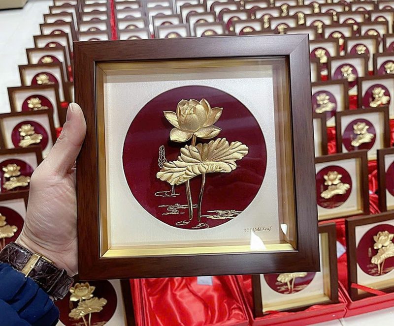 tranh-sen-nen-do-dat-vang tranh-sen-nen-do-dat-vang