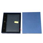 Bộ giftset 2 món sổ dán gáy  và bút ký