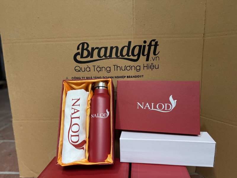 giftset-tui-canva-binh-giu-nhiet (2) giftset-tui-canva-binh-giu-nhiet (2)