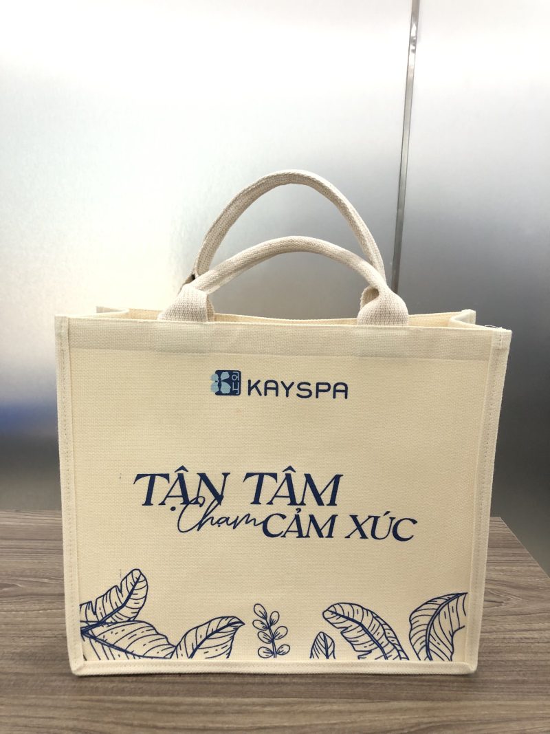 z5352546961044_658e2f532cb9584f523e8625a9c653c4