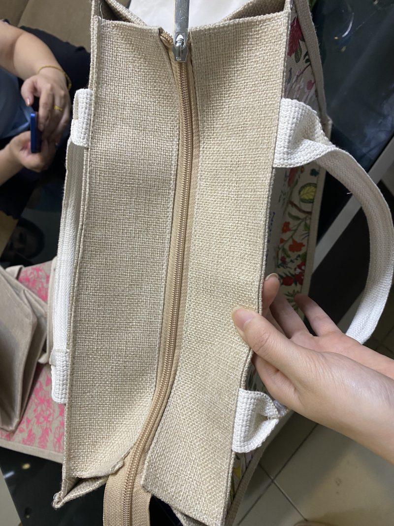 z5352676024477_ed349b252109a893c219d0992b71d5aa