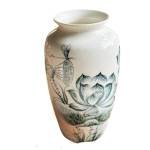 Lọ hoa vai ngang vẽ tay – men trắng – H29