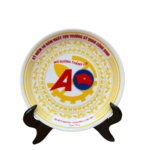 Đĩa biểu trưng sứ phi 18 – đế gỗ