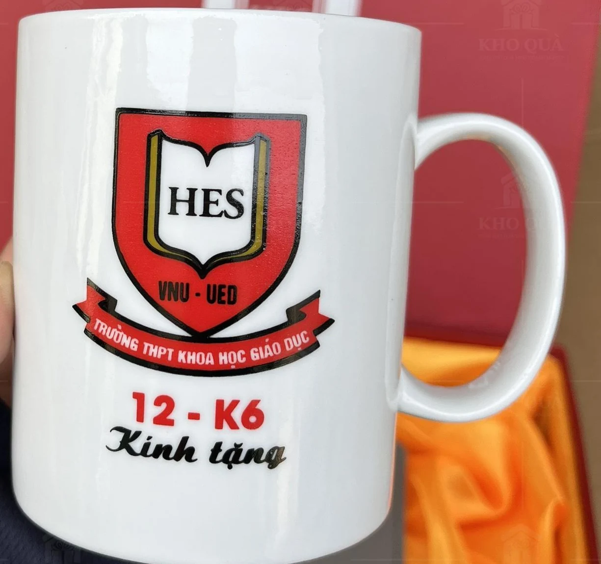 Nội dung HES và lời tặng in trên cốc sứ