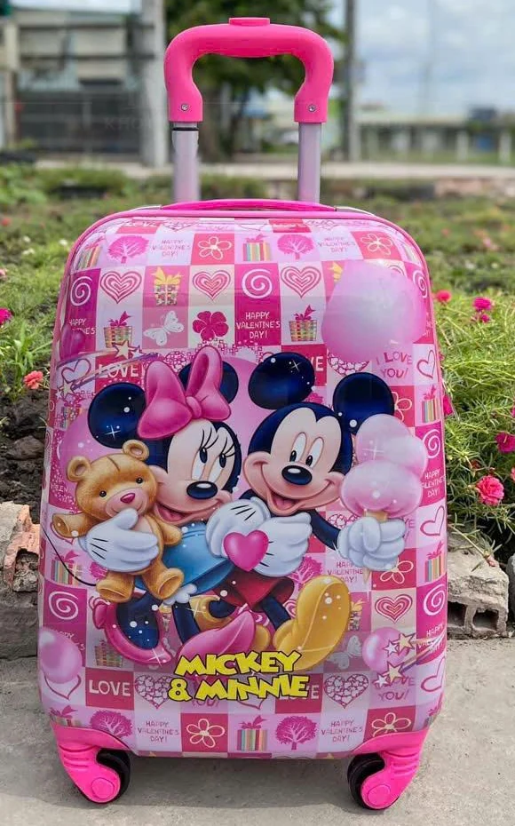 Vali trẻ em hồng với hình nhân vật và tay kéo mở trong gallery KQ-VL13