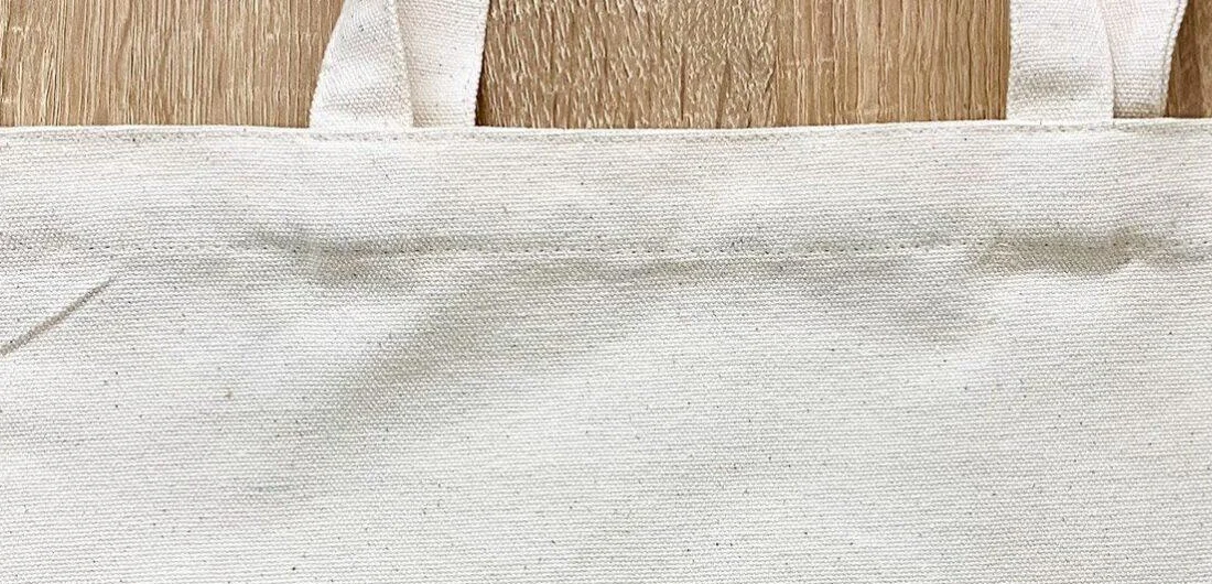 Góc nối quai và đường may miệng túi canvas Fresh Garden
