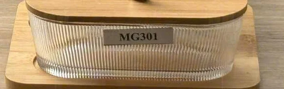 Góc cận thân hũ và nhãn MG301 trong ảnh gốc